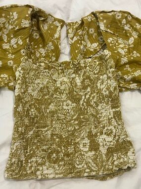 Anthropologie Olive Floral Smocked Puff-Sleeve Crop Top